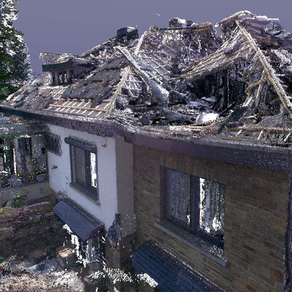 Modélisation 3D en nuage de points d'une maison incendiée, toiture effondrée
